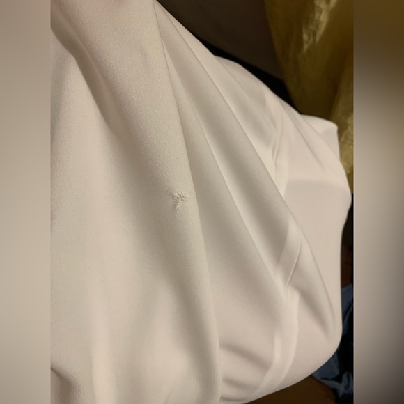 Belle Vere white blazer (sowed hole in sleeve) - Picture 3 of 3